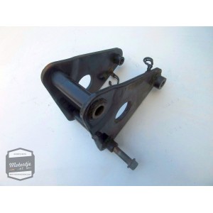Suzuki GSX750 ES/EF mounting bracket linkage subframe 